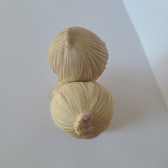 Vintage Precious Moments Love One Another Couple Collectible Porcelain Figurine - Picture 7 of 8